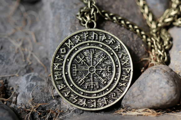 Amulets pikeun kakayaan sareng nasib alus